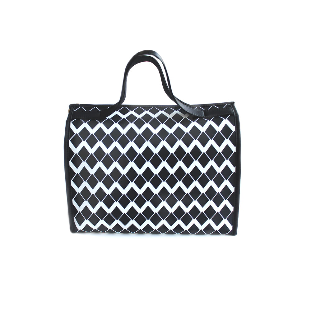 3339 Black-White Diamond Pattern Waterproof Toiletry Bag