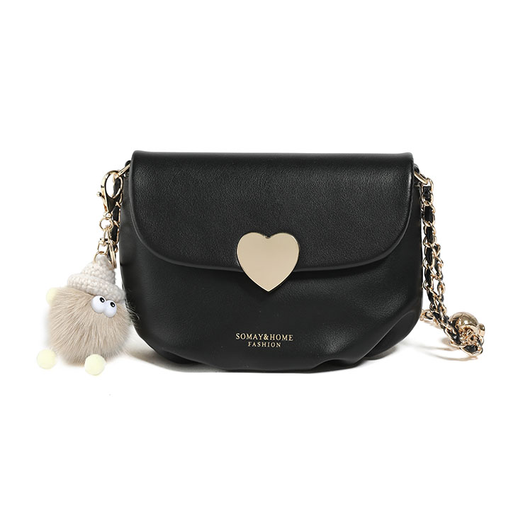 BD-GM141 Heart-shaped Flap Women Chains Crossbody Bag